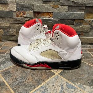 Jordan 5 fire red